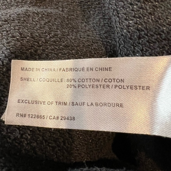 Anama cotton blend cold shoulder distressed top size medium. - Picture 4 of 4